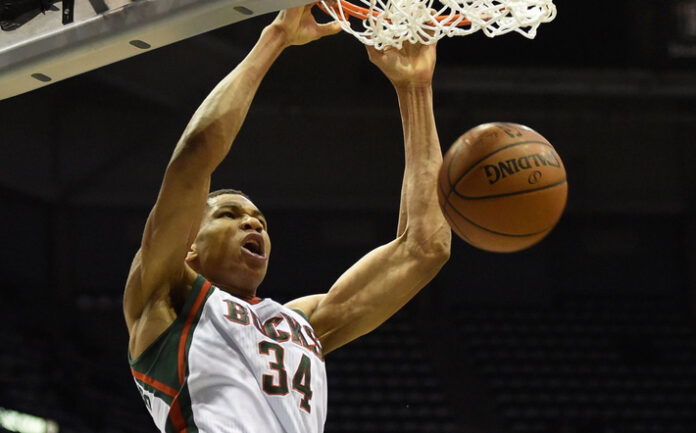 Giannis vs Suns
