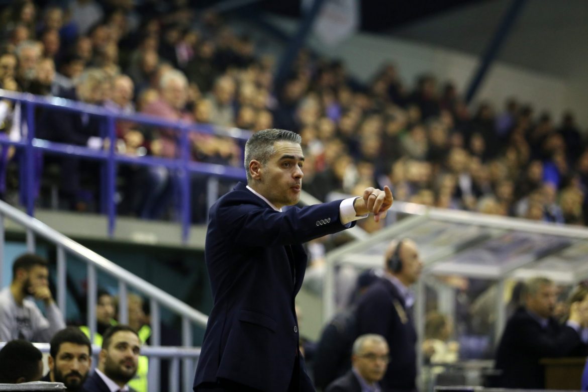 BASKET LEAGUE / ÔÑÉÊÁËÁ - ÏÓÖÐ (EUROKINISSI SPORTS/ÈÁÍÁÓÇÓ ÊÁËËÉÁÑÁÓ)