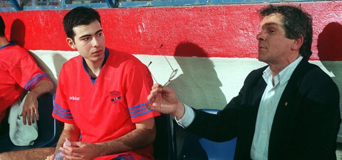 DIPLOI PRAKTORES PANIONIOS-IRAKLIS