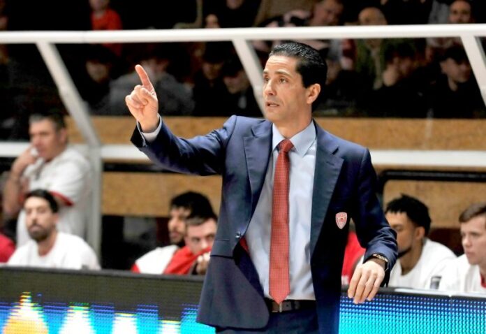 BASKET LEAGUE / ÁÐÏËËÙÍ ÐÁÔÑÁÓ - ÏÓÖÐ (ÁÍÄÑÅÁÓ ÁËÅÎÏÐÏÕËÏÓ / Eurokinissi Sports)