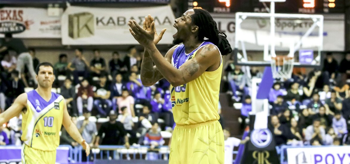 BASKET LEAGUE / ÊÏËÏÓÓÏÓ - ËÁÕÑÉÏ (×ÁÑÇÓ ÆÁÌÐÅÔÏÕËÁÓ / Eurokinissi Sports)