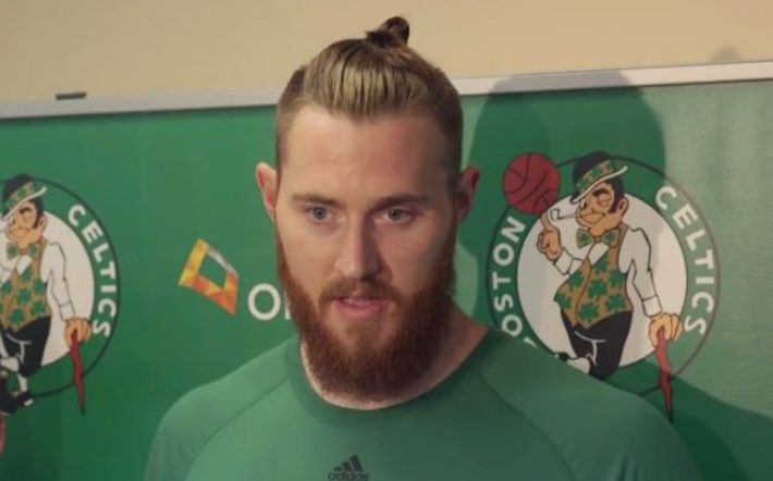 Άρον Μπέινς