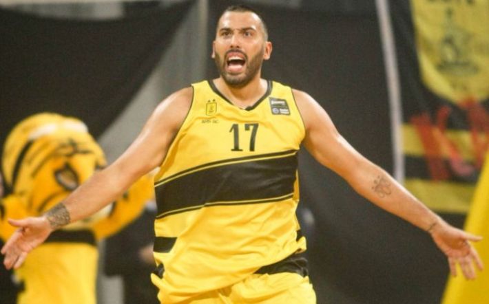 Βασίλης Σίμτσακ