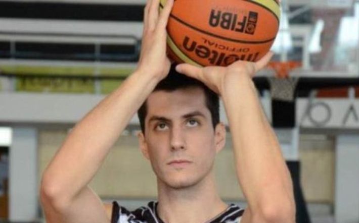 Θανάσης Ζαφείρης