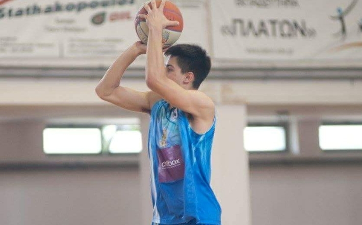 Στέφανος Ψαρράς
