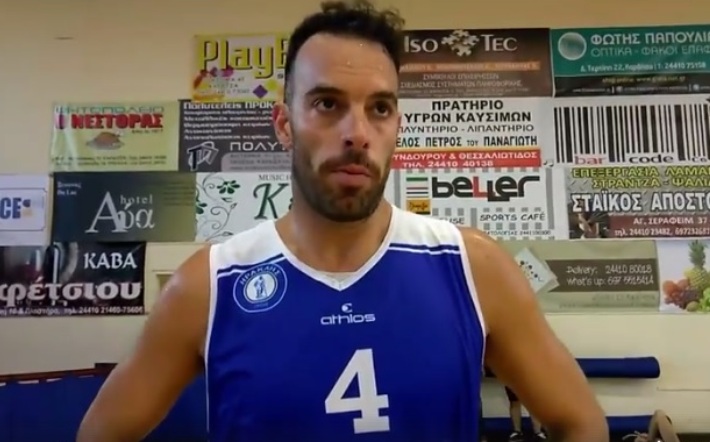 Βασίλης Αγγελακόπουλος