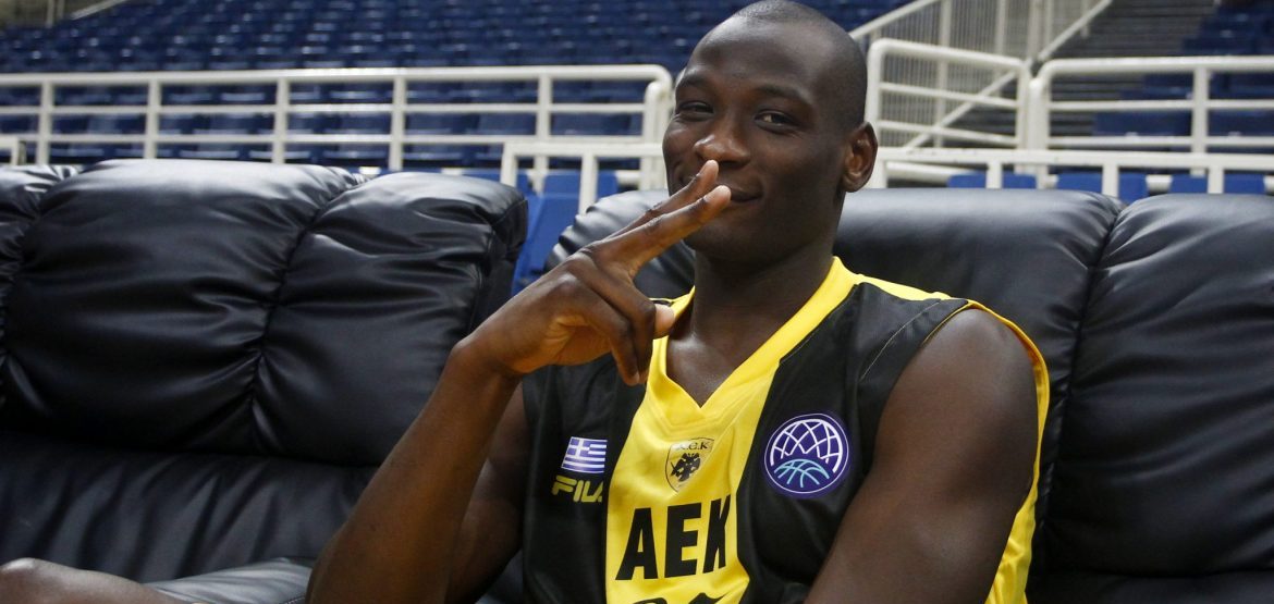 MEDIA DAY ÁÅÊ (ÖÙÔÏÃÑÁÖÉÁ: ÈÁÍÁÓÇÓ ÄÇÌÏÐÏÕËÏÓ / EUROKINISSI)