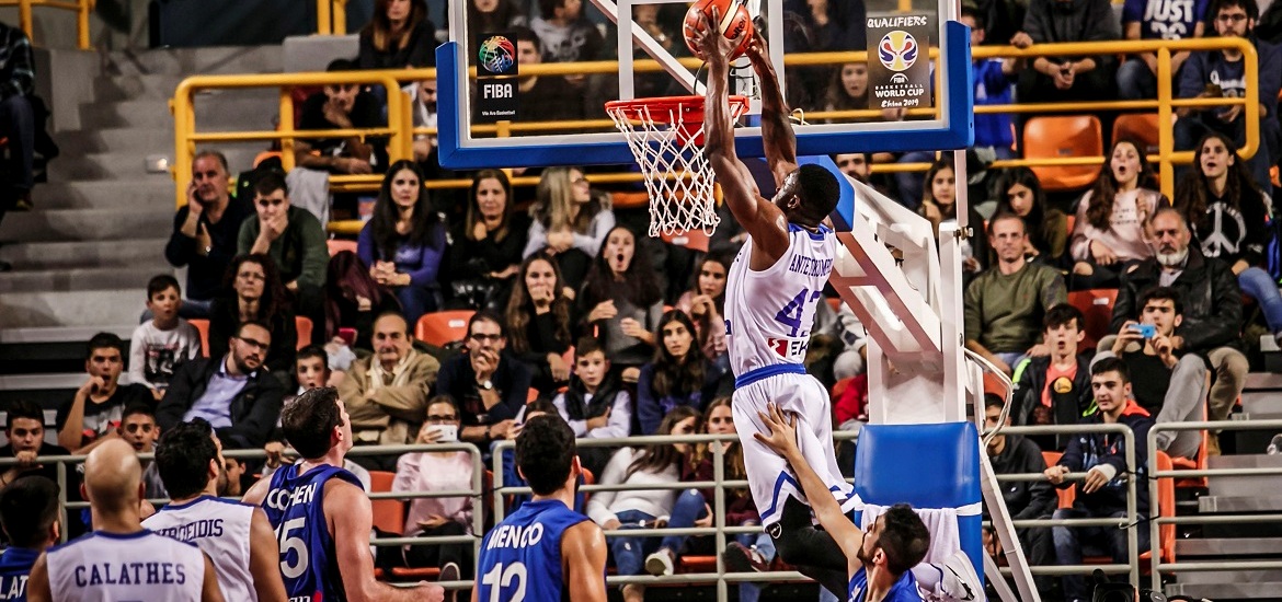 Θανάσης Αντετοκούνμπο