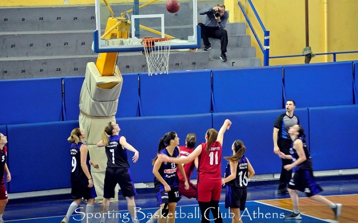 Σπόρτιγκ Ελευθερία Μοσχάτου