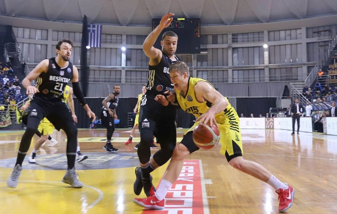 douvier_aris_besiktas