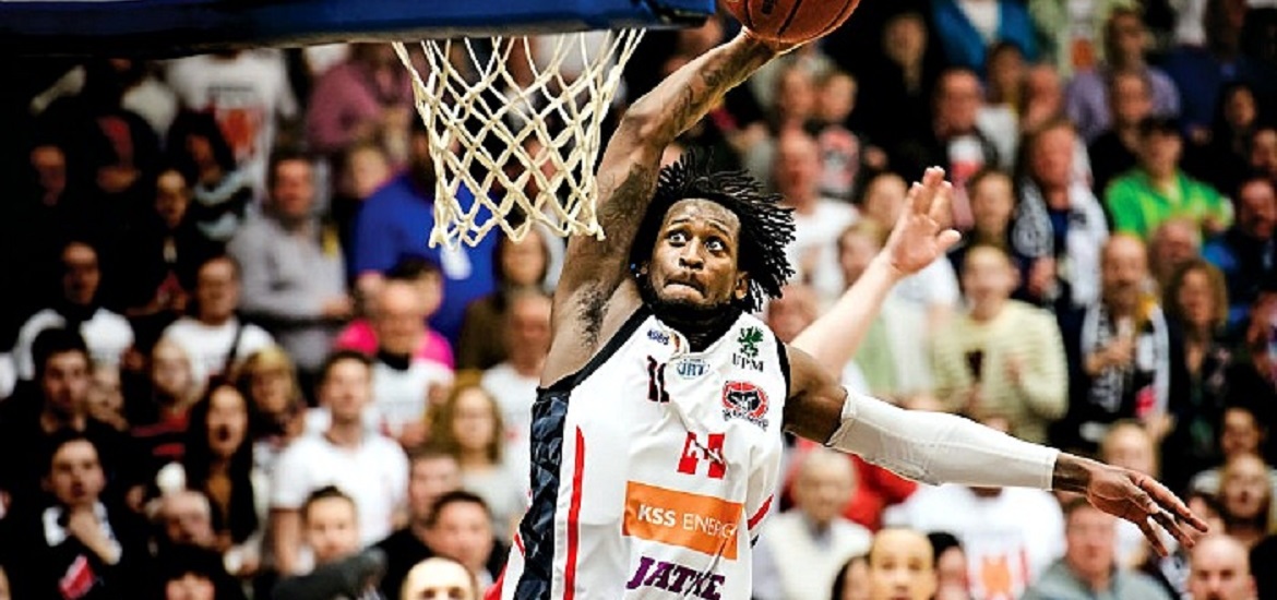 Ντι Τζέι Ρίτσαρντσον