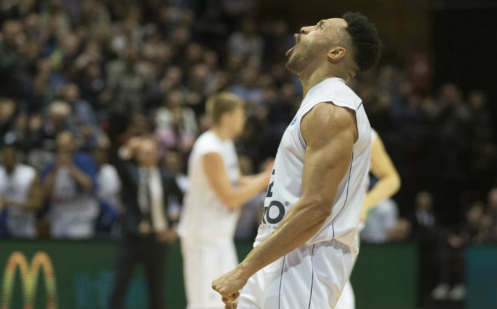 curry-celebrates
