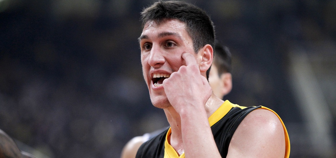 Γιαννούλης Λαρεντζάκης