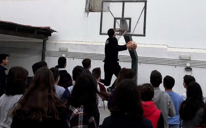 Κάμερον Τζόουνς