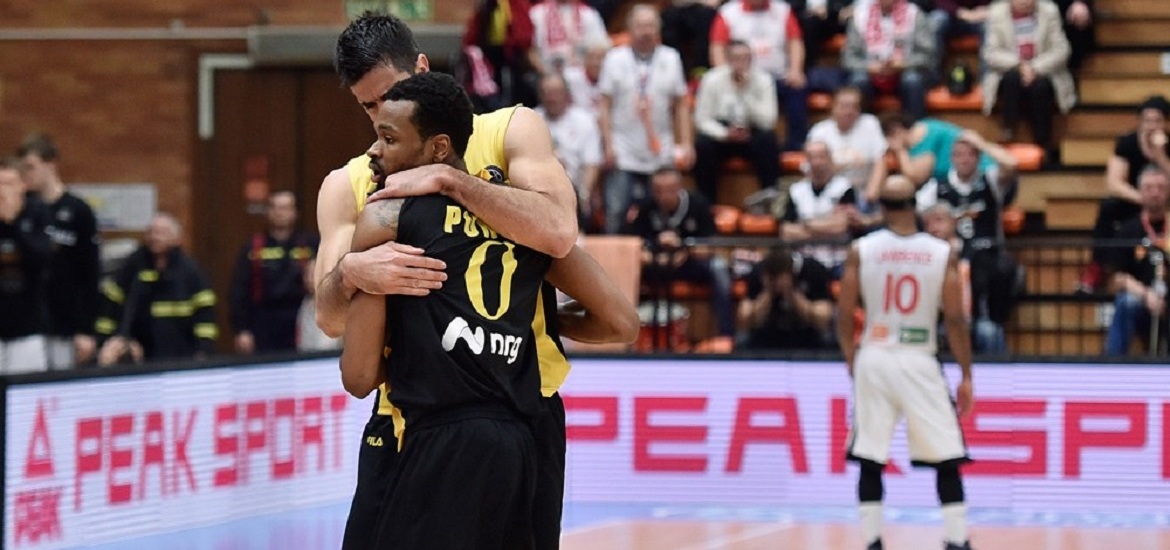 Κέβιν Πάντερ