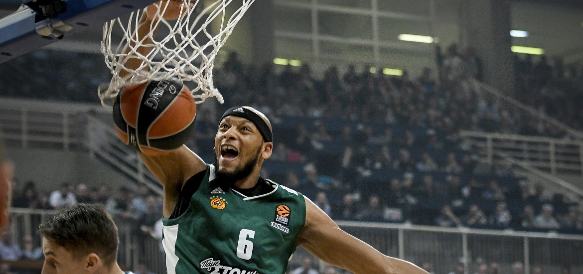 Άντριαν Πέιν