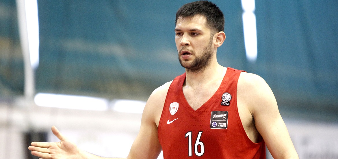 Κώστας Παπανικολάου