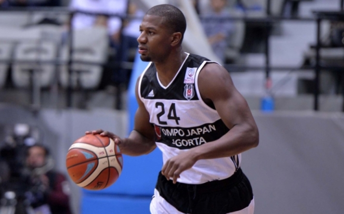 Dj-Strawberry-Besiktas