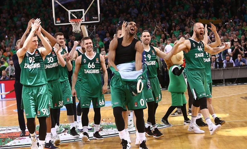 zalgiris-kaunas-celebrates-eb17