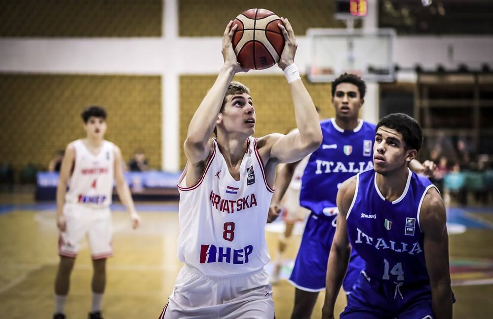 39203571_2049013421796830_7363739764207386624_n