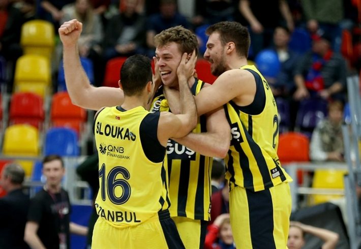 nikolo-melli-celebrates-fenerbahce-dogus-istanbul-eb17-8nmixdtayncmjiuv