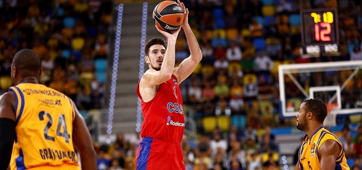 Nando De Colo