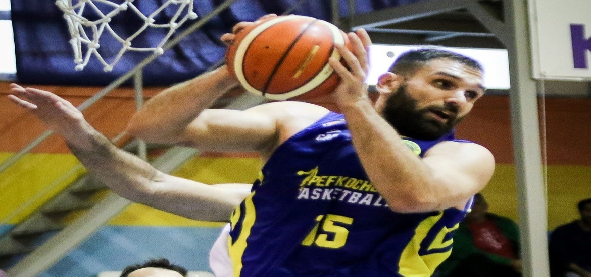 Μανούσος
