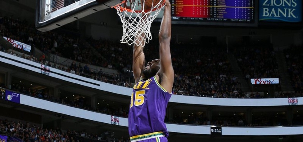 Derrick Favors