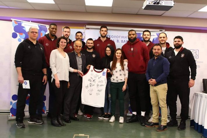 52450068_322179798503075_241303129683918848_n