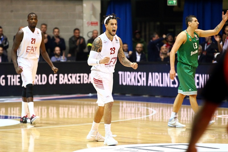 daniel-hackett-celebrates-ea7-empori-armani-milan-eb14