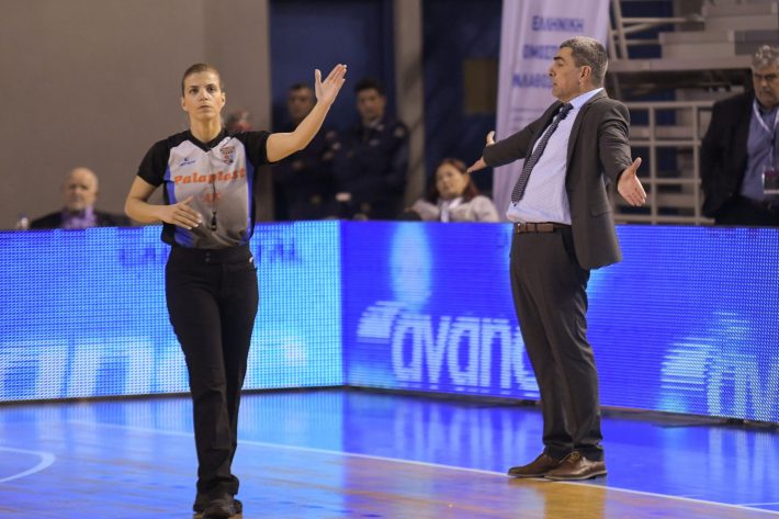 ÊÕÐÅËËÏ ÃÕÍÁÉÊÙÍ / ÍÉÊÇ ËÅÕÊÁÄÁÓ - ÄÁÖÍÇ ÁÃÉÏÕ ÄÇÌÇÔÑÉÏÕ (ÖÙÔÏÃÑÁÖÉÁ: ÌÉ×ÁËÇÓ ÊÁÑÁÃÉÁÍÍÇÓ / EUROKINISSI)