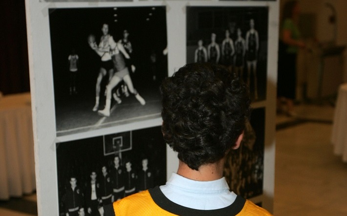 AEK