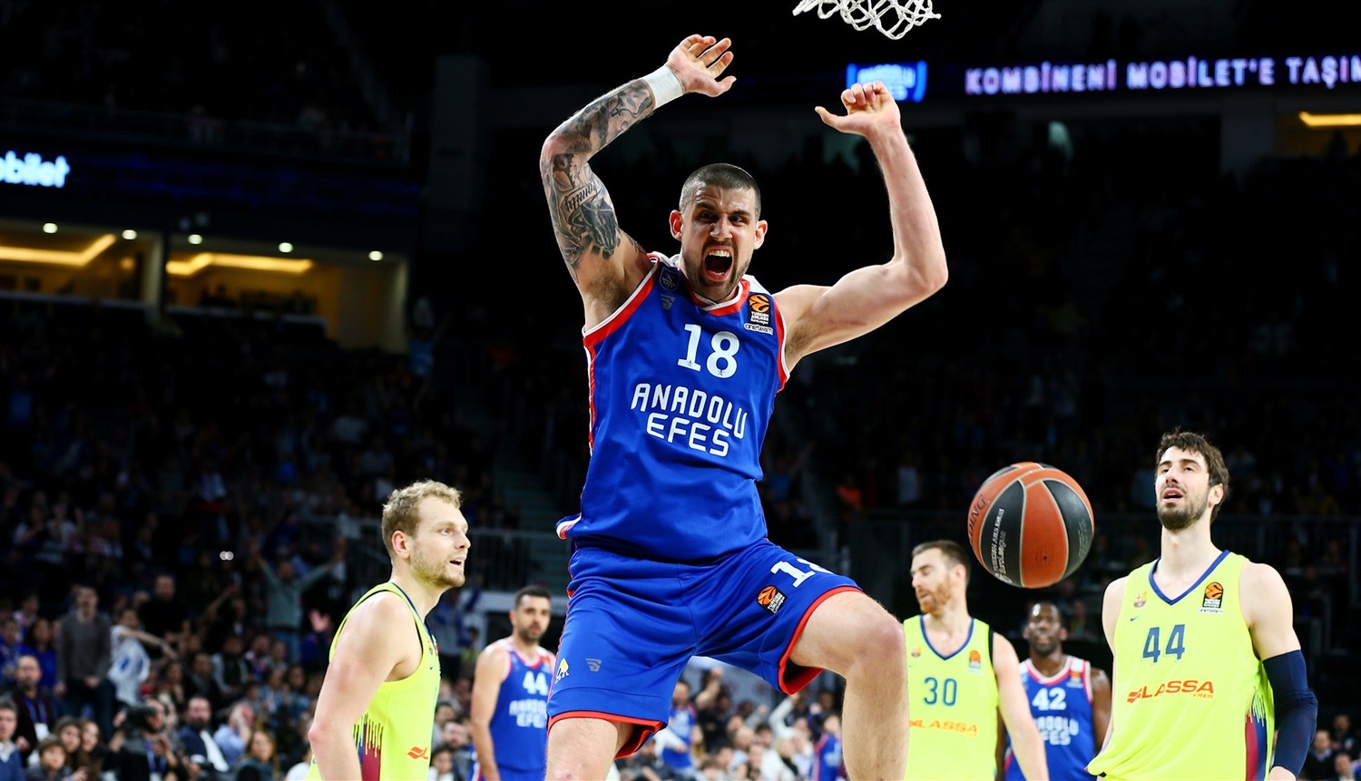 adrien-moerman-anadolu-efes-istanbul-eb18