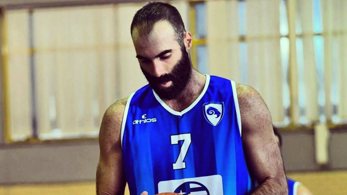georgopapadakos-sakis-mandra-sto-mets