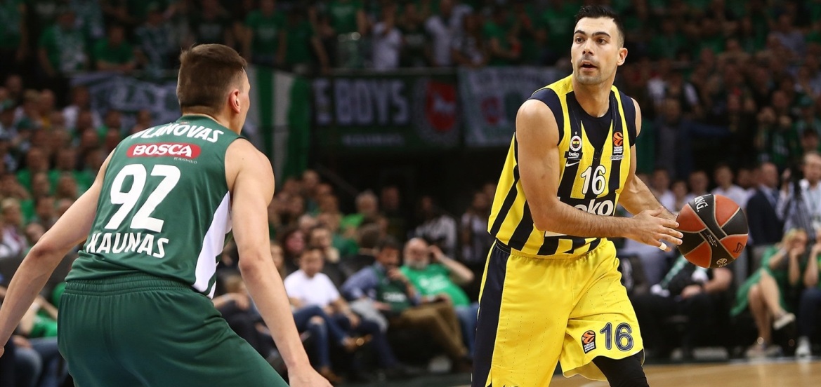 kostas-sloukas-fenerbahce-beko-istanbul-eb18