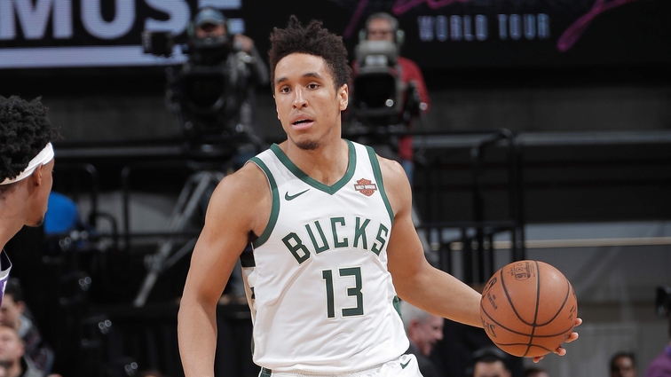 Milwaukee Bucks v Sacramento Kings