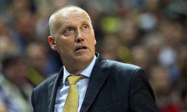 kurtinaitis_back