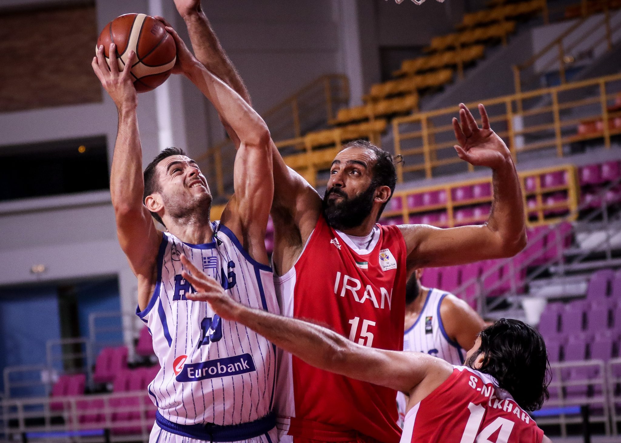 ÖÉËÉÊÏ / ÅËËÁÄÁ - ÉÑÁÍ (ÖÙÔÏÃÑÁÖÉÁ: ÓÔÅÖÁÍÏÓ ÑÁÐÁÍÇÓ / EUROKINISSI)