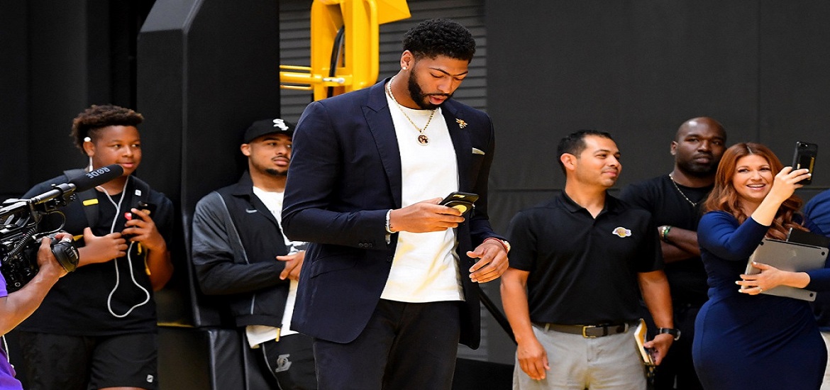NBA: Los Angeles Lakers-Press Conference