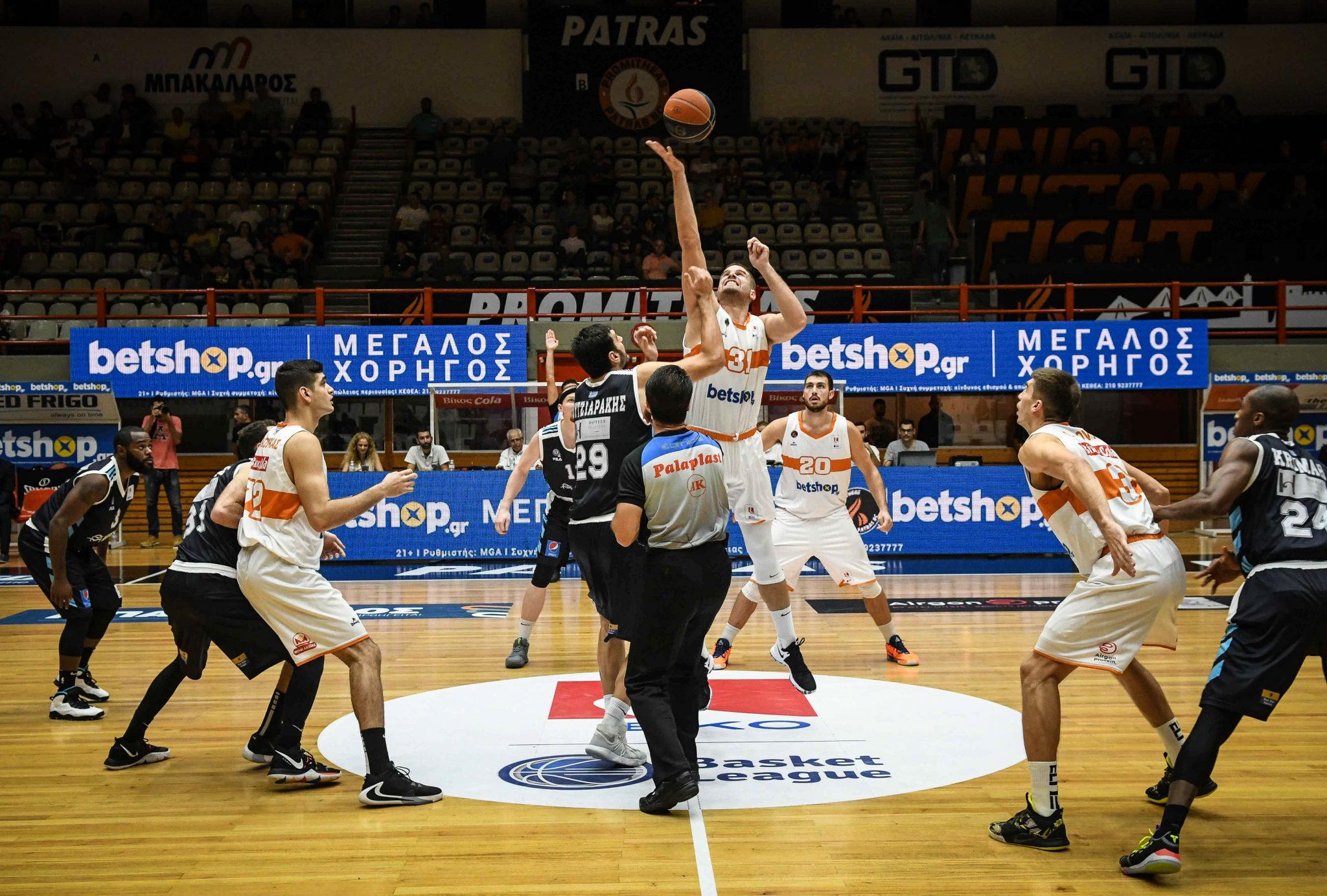 BASKET LEAGUE / ÐÑÏÌÇÈÅÁÓ ÐÁÔÑÁÓ - ÊÏËÏÓÓÏÓ (ÖÙÔÏÃÑÁÖÉÁ: ÁÍÄÑÅÁÓ ÁËÅÎÏÐÏÕËÏÓ / EUROKINISSI)