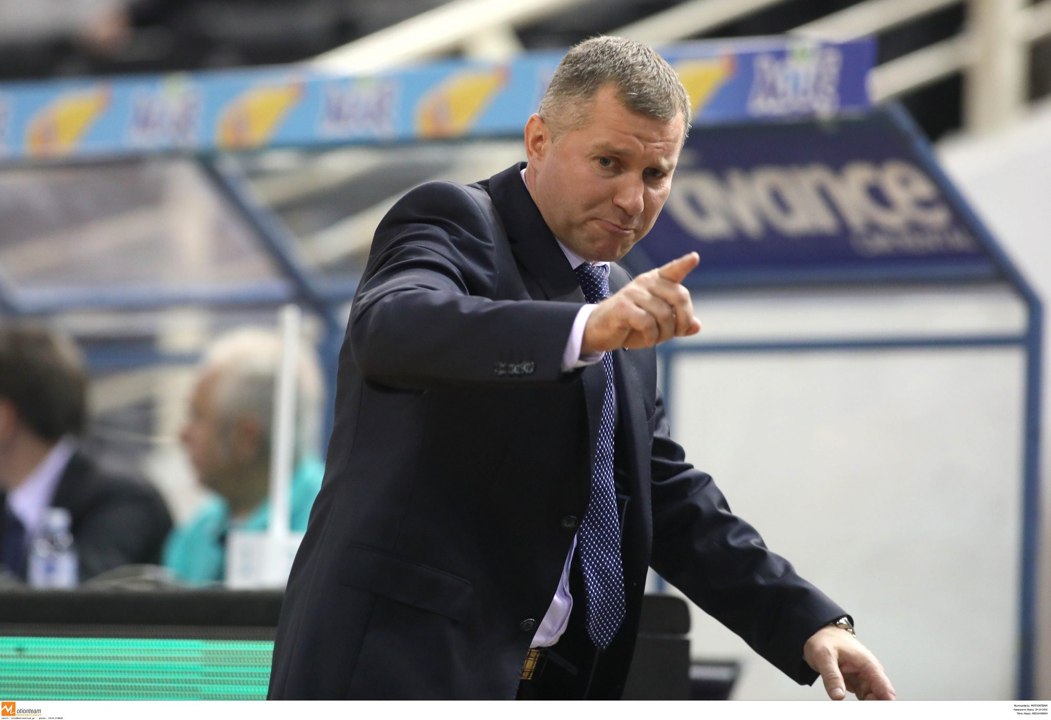 CHAMPIONS LEAGUE / ÐÁÏÊ - ÍÅÐÔÏÕÍÁÓ (ÖÙÔÏÃÑÁÖÉÁ:ÌÏÔÉÏÍ ÔÅÁÌ)