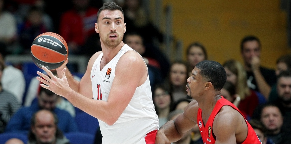 Milutinov Olympiacos CSKA