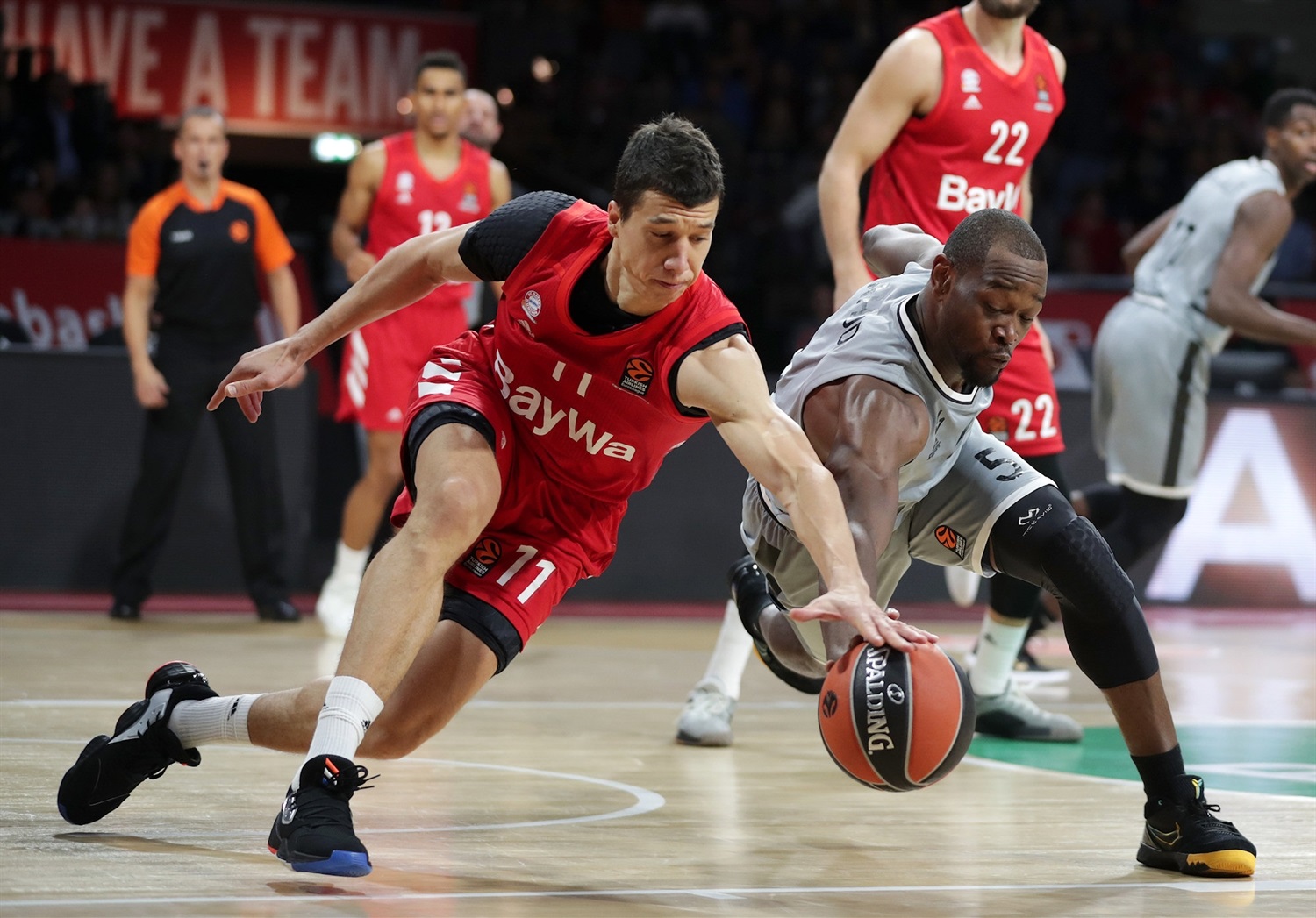 vladimir-lucic-fc-bayern-munich-eb19 (2)