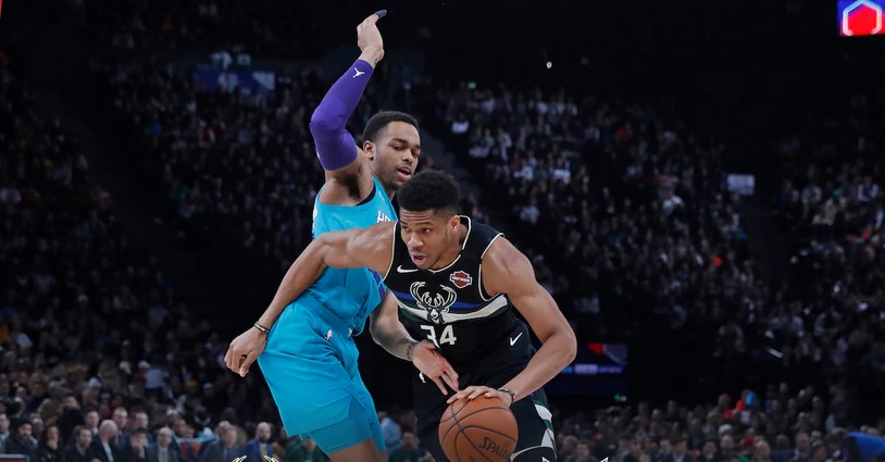 Antetokounmpo Bucks 1920