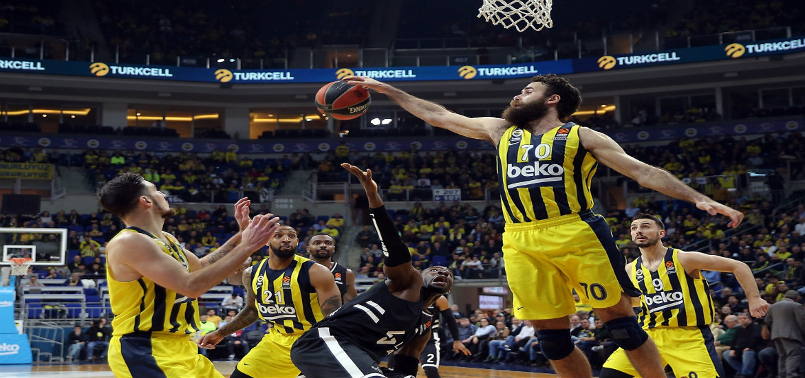 luigi-datome-fenerbahce-beko-istanbul-eb19