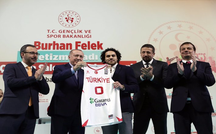 larkinerdogan_710x442