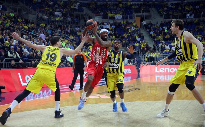 lorenzo-brown-crvena-zvezda-mts-belgrade-eb19