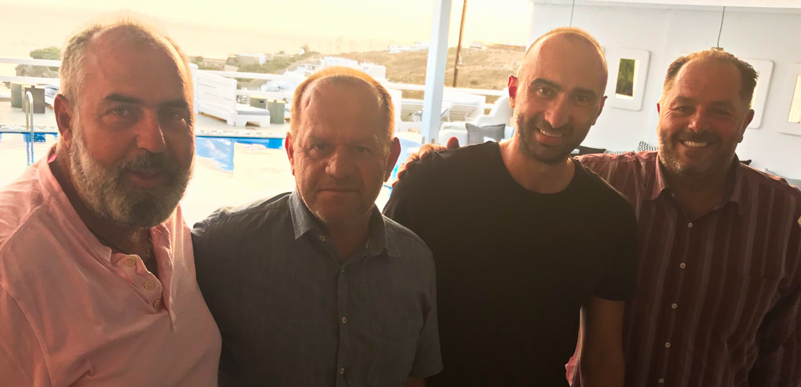 tsamis-ipografei-mykono