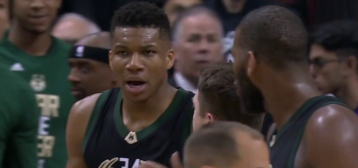 giannis-tsakwmoi-bucks