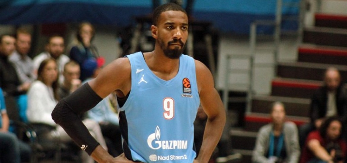 Austin Hollins